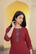 Thumbnail for Juniper Maroon Floral Printed Viscose Kurta & Palazzo With Thread Work - Distacart
