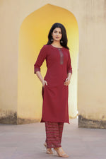 Thumbnail for Juniper Maroon Floral Printed Viscose Kurta & Palazzo With Thread Work - Distacart