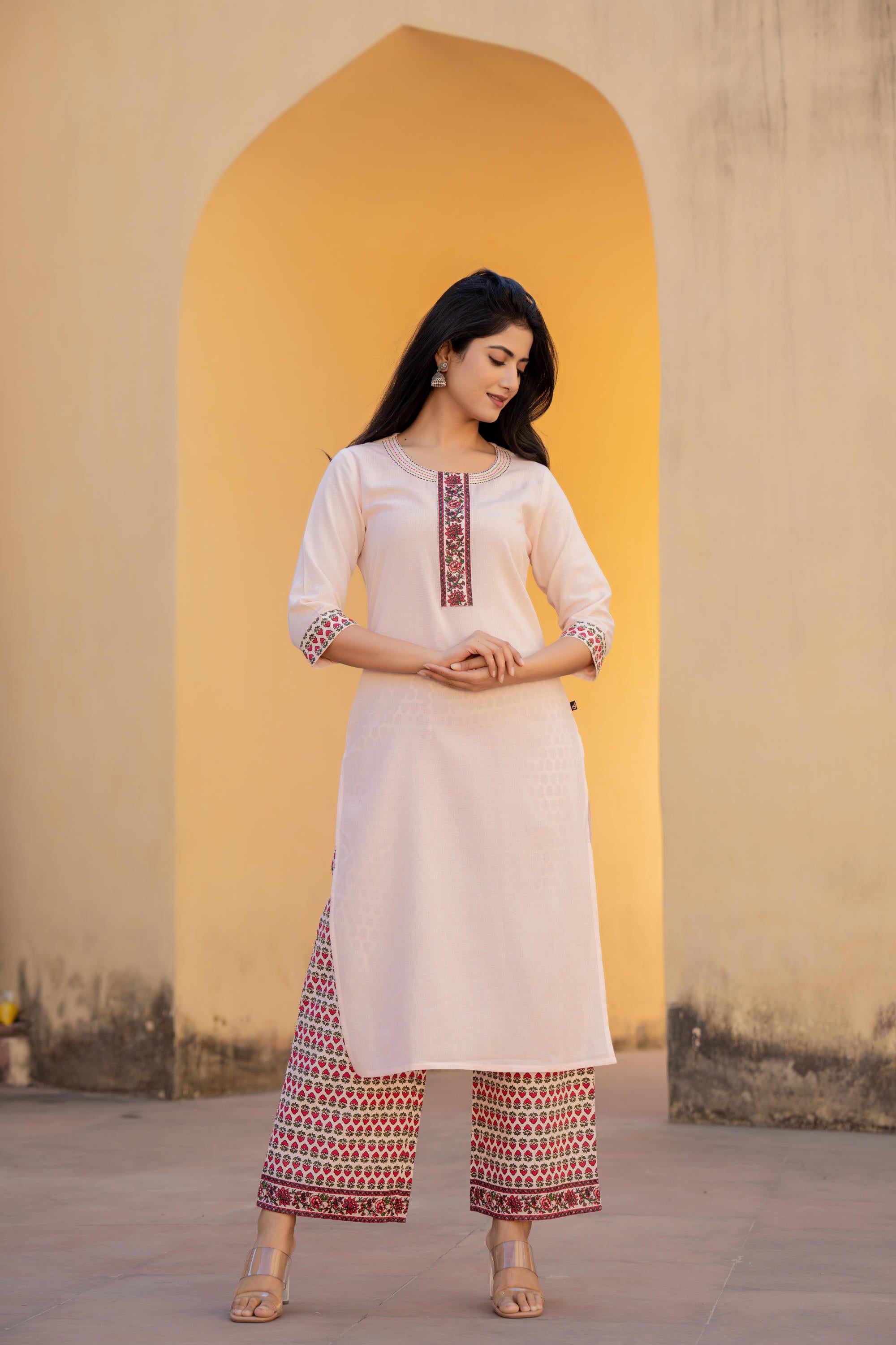 Juniper Peach Floral Printed Viscose Kurta & Palazzo With Thread Work - Distacart