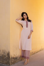 Thumbnail for Juniper Peach Floral Printed Viscose Kurta & Palazzo With Thread Work - Distacart