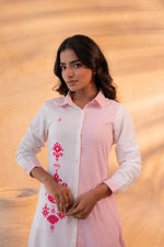 Thumbnail for Juniper Pink & White Divide Embroidered Panel Kurta Set - Distacart