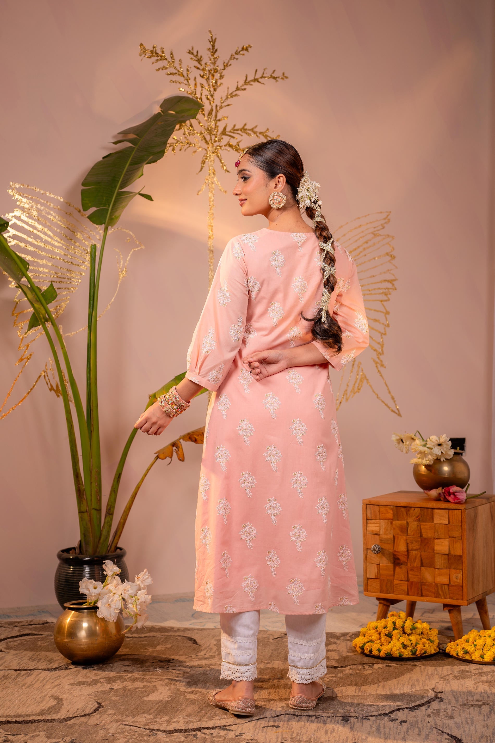 Juniper Gulnaar Peach Embroidered Kurta - Distacart