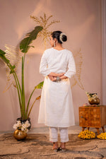 Thumbnail for Juniper Cotton White Embroidered Kurta - Distacart