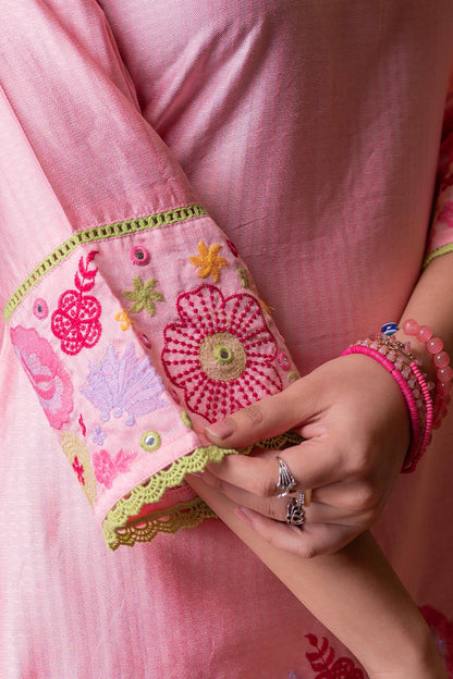 Juniper Peach Bloom Tassel Kurta Co-Ord - Distacart