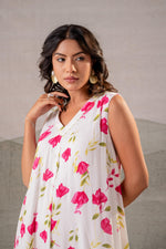 Thumbnail for Juniper Gulbahar Off-White Floral Flared Kurta - Distacart