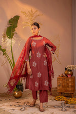 Thumbnail for Juniper Rosegold Blossom -Pinted Kurta Pant And Dupatta Set - Distacart