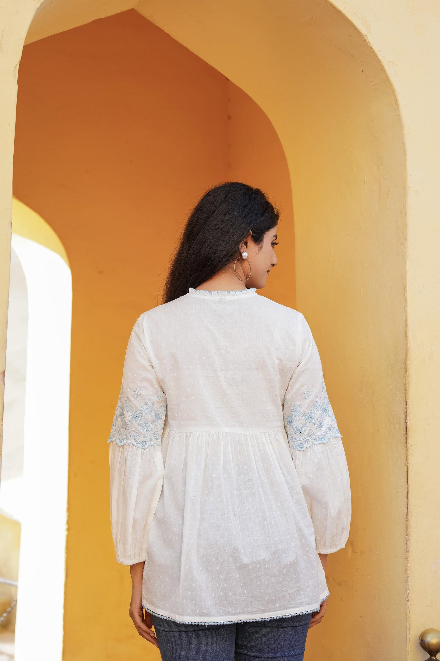 Juniper White Solid Cotton Tunic With Thread & Mirror Work - Distacart