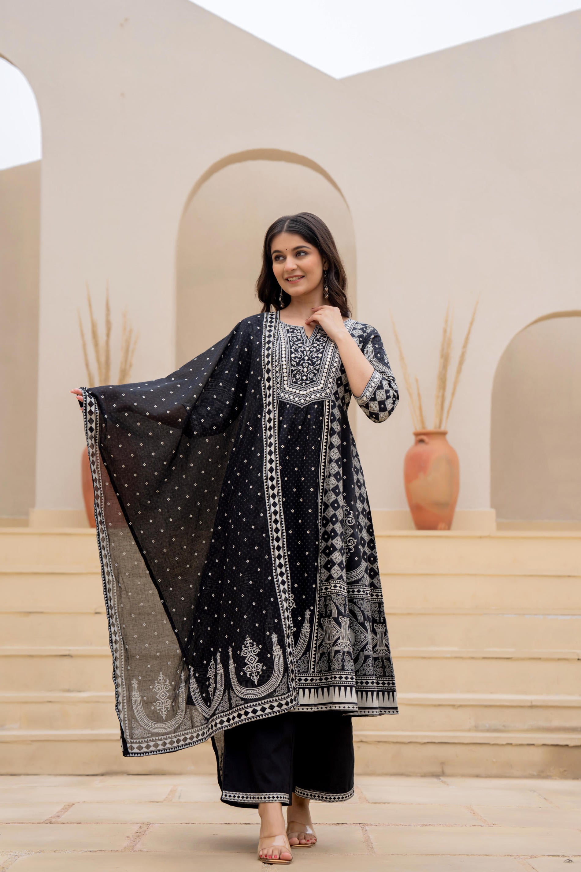 Juniper Black Ethnic Motif Printed Kurta Set With Thread & Mirror Work