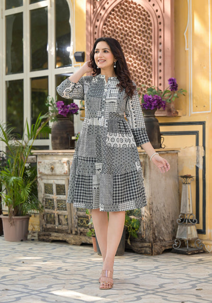 Juniper Black Geometric Printed Cotton Short Dress With Buttons - Distacart