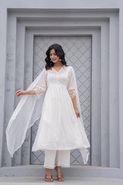 Juniper Women Embroidered Anarkali Kurta Set - Distacart