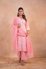 Thumbnail for Juniper Blush Noor Printed Kurta Pant And Dupatta Set - Distacart