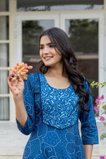 Thumbnail for Juniper Blue Ethnic Motif Printed Viscose Kurta With Sequins - Distacart