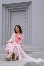 Thumbnail for Juniper White & Pink Floral Printed Cotton Kurta Set With Thread & Mirror Work - Distacart