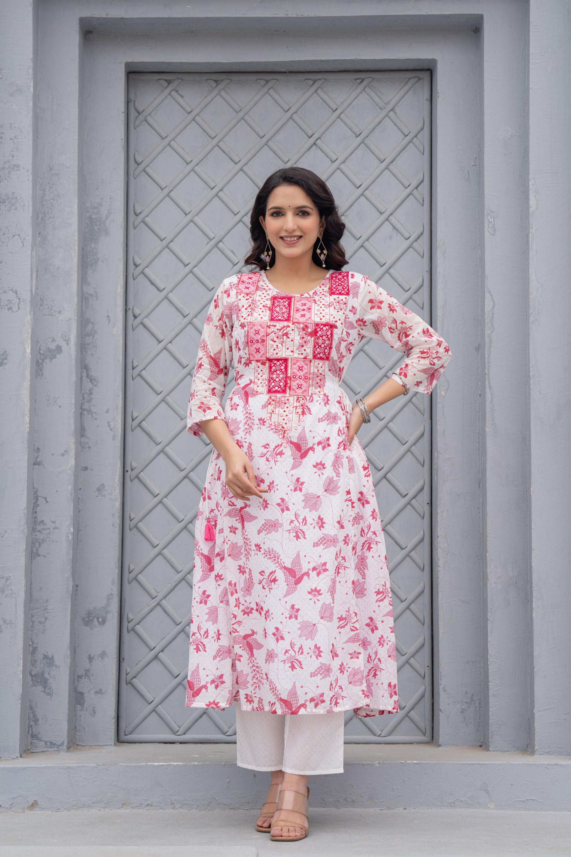 Juniper White & Pink Floral Printed Cotton Kurta Set With Thread & Mirror Work