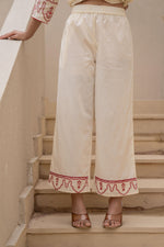 Thumbnail for Juniper Off-White Anarkali Kurta Set With Red Embroidery And Organza Dupatta - Distacart