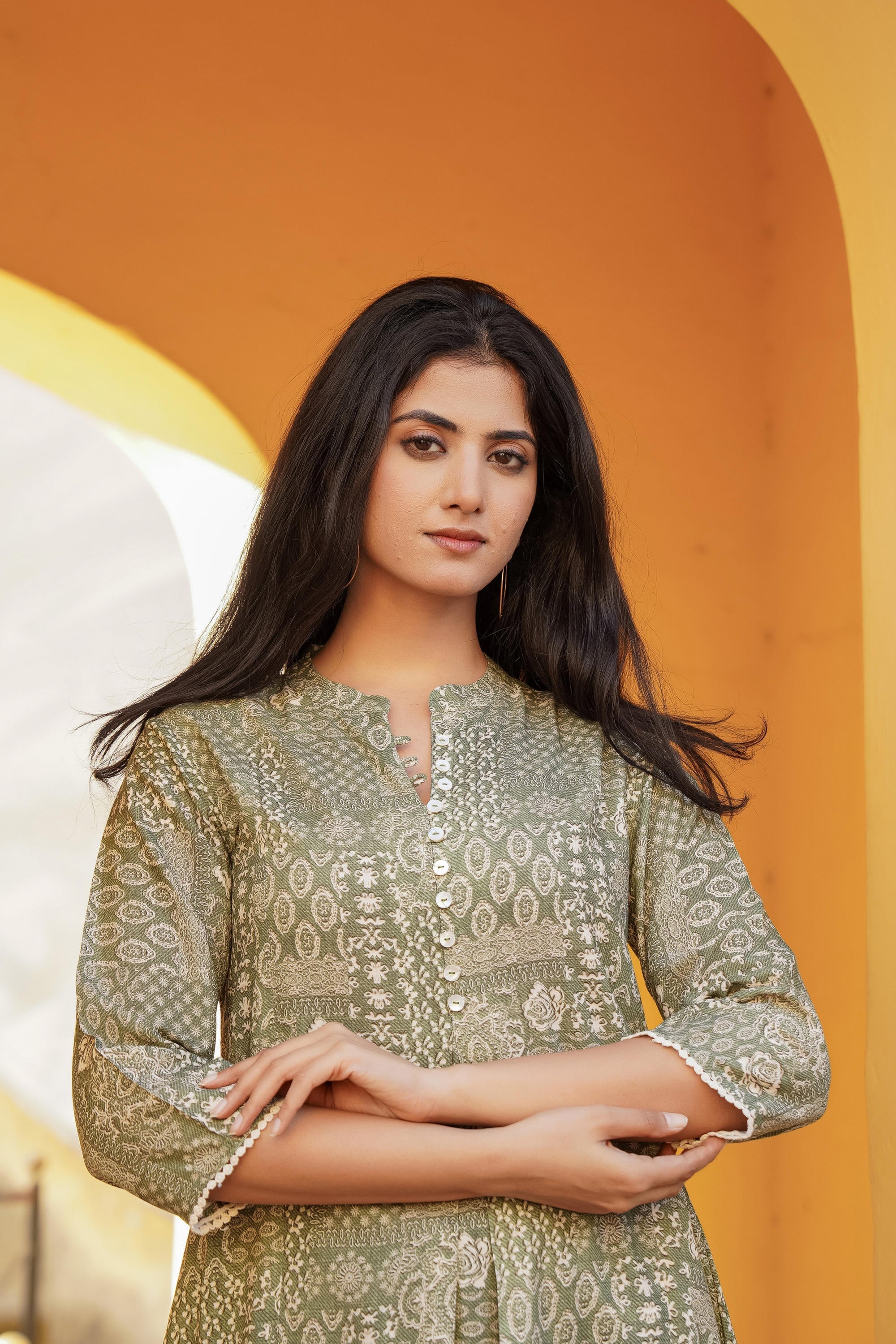 Juniper Green Ethnic Motif Printed Viscose Tunic With Buttons - Distacart