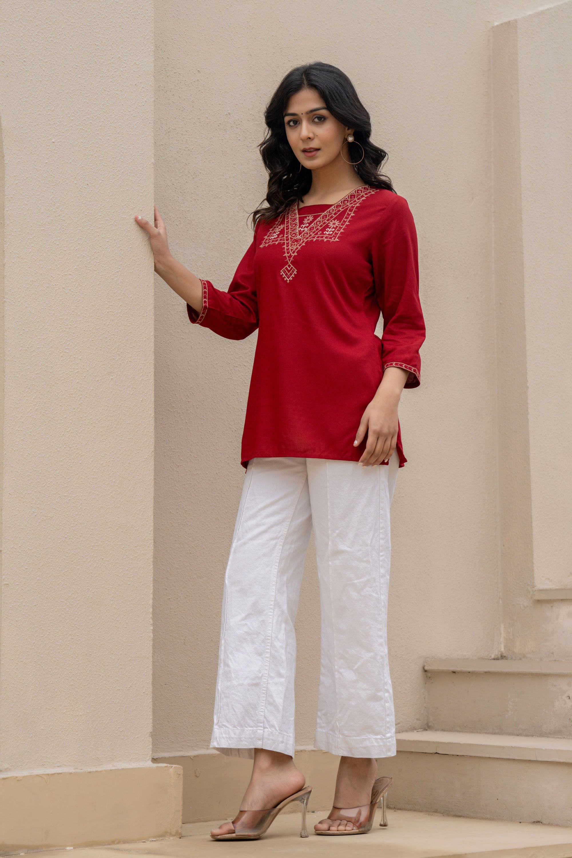 Juniper Maroon Solid Viscose Tunic With Thread Work - Distacart