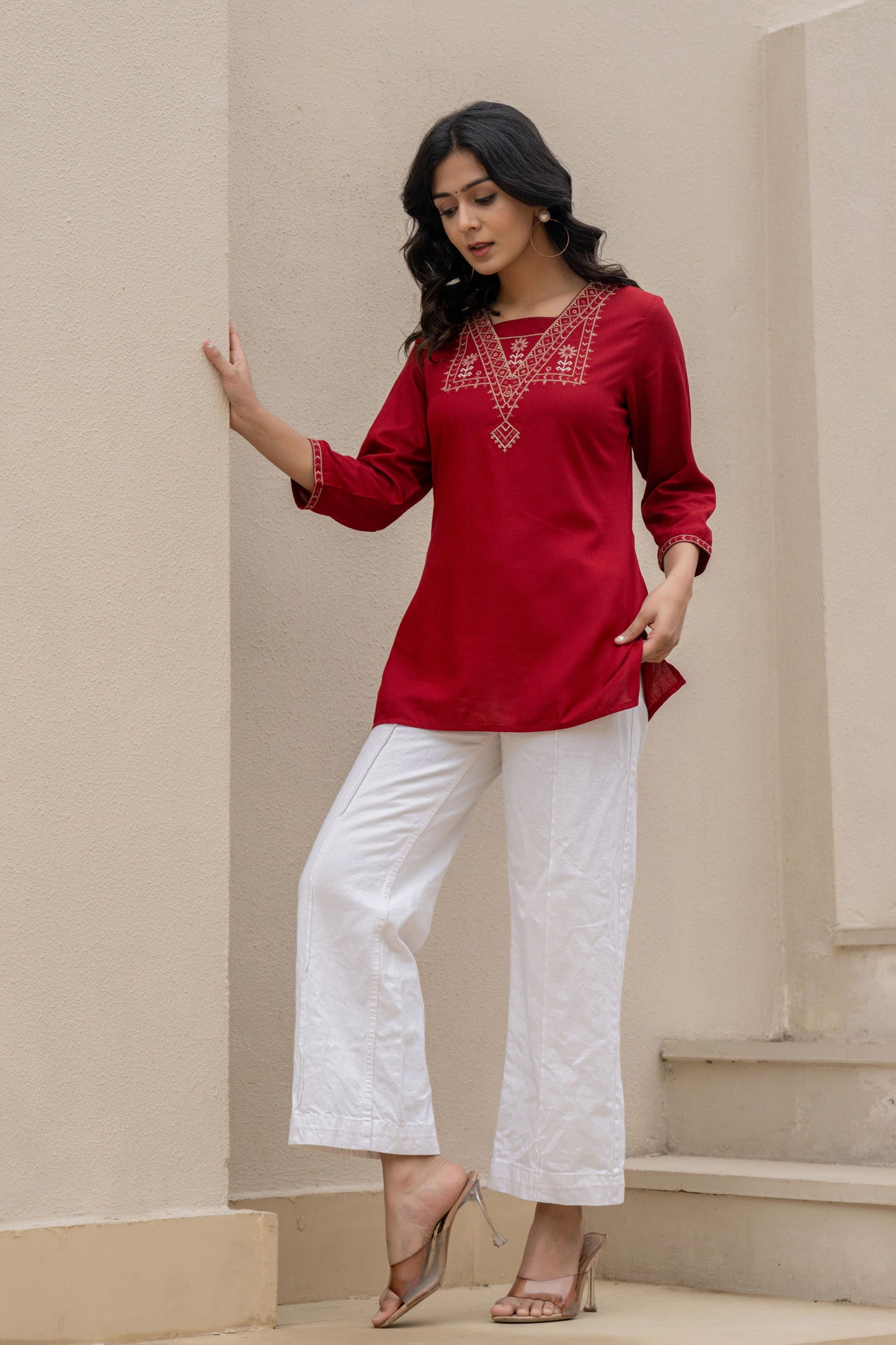 Juniper Maroon Solid Viscose Tunic With Thread Work - Distacart