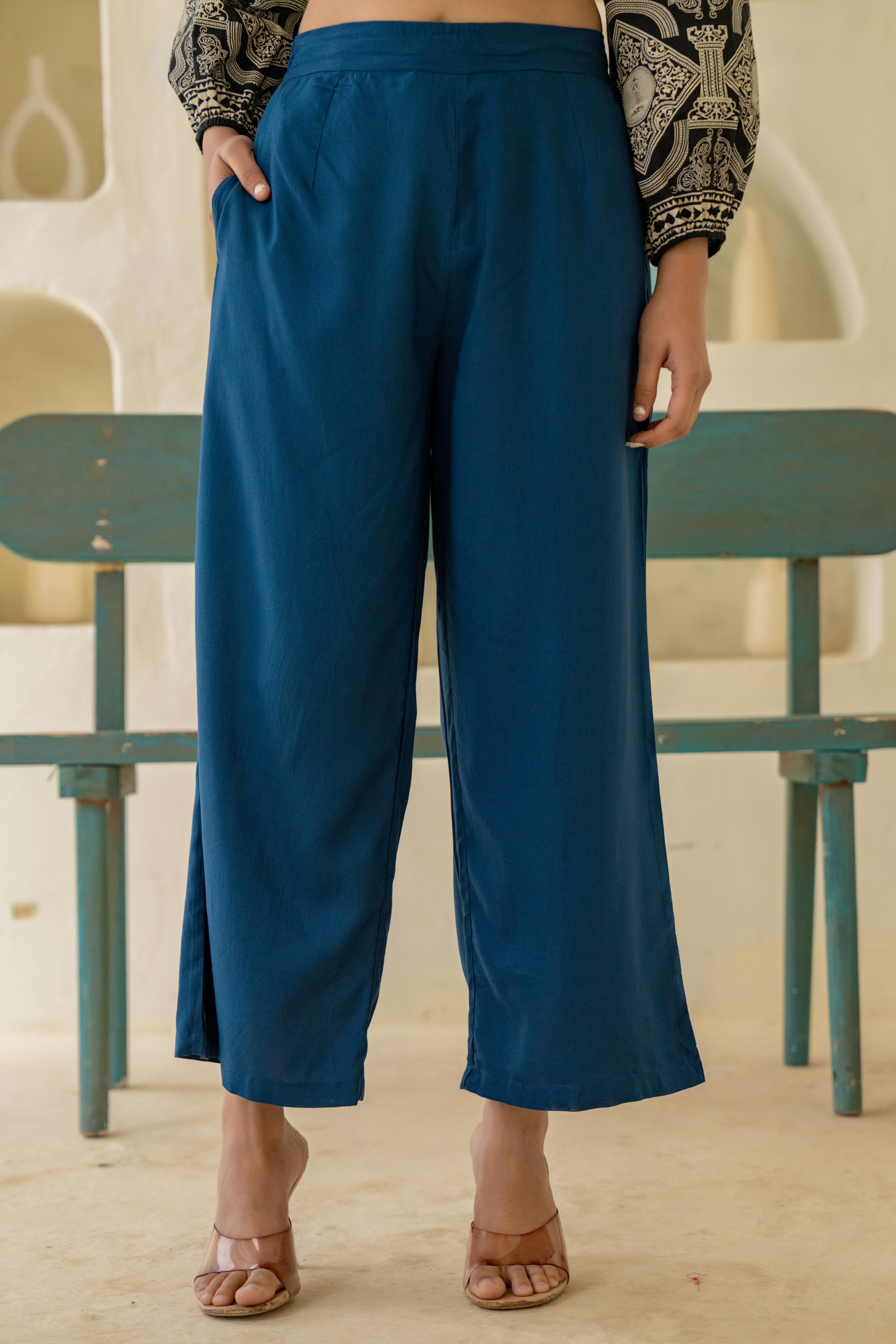 Juniper Navy Solid Viscose Palazzo Pants