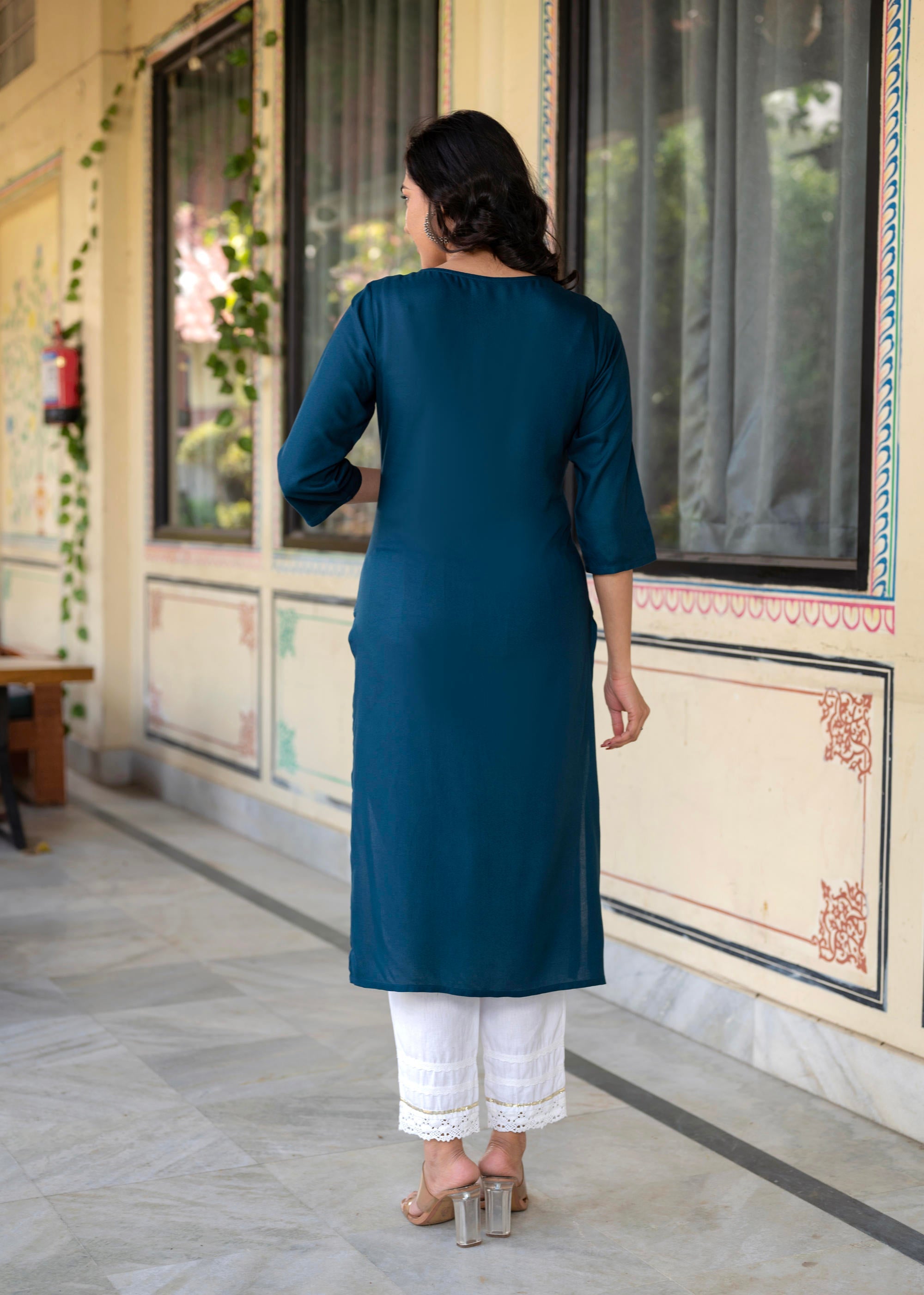 Juniper Blue Viscose Geometric Printed Kurta With Ethnic Motifs & Thread Work