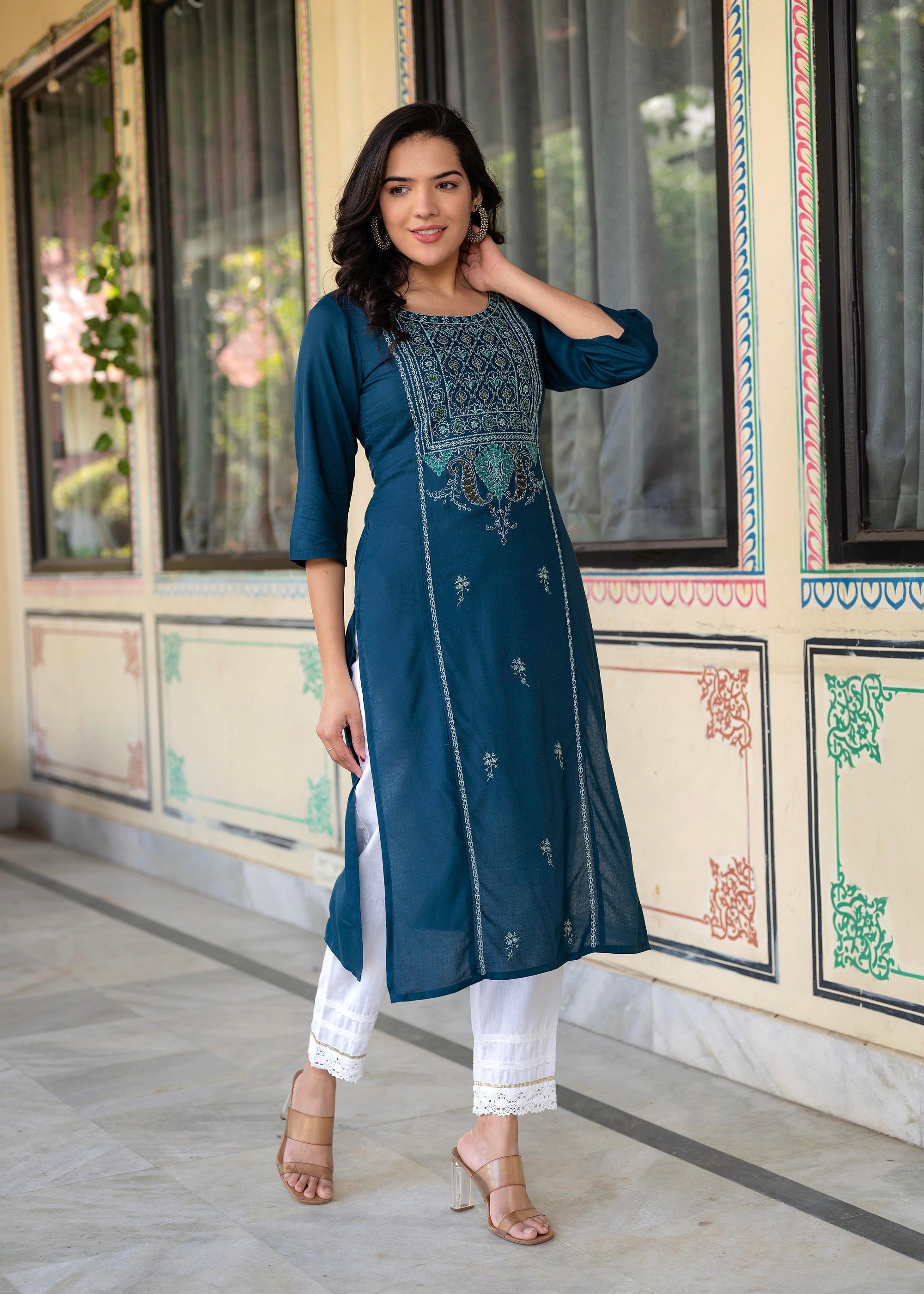Juniper Blue Viscose Geometric Printed Kurta With Ethnic Motifs & Thread Work