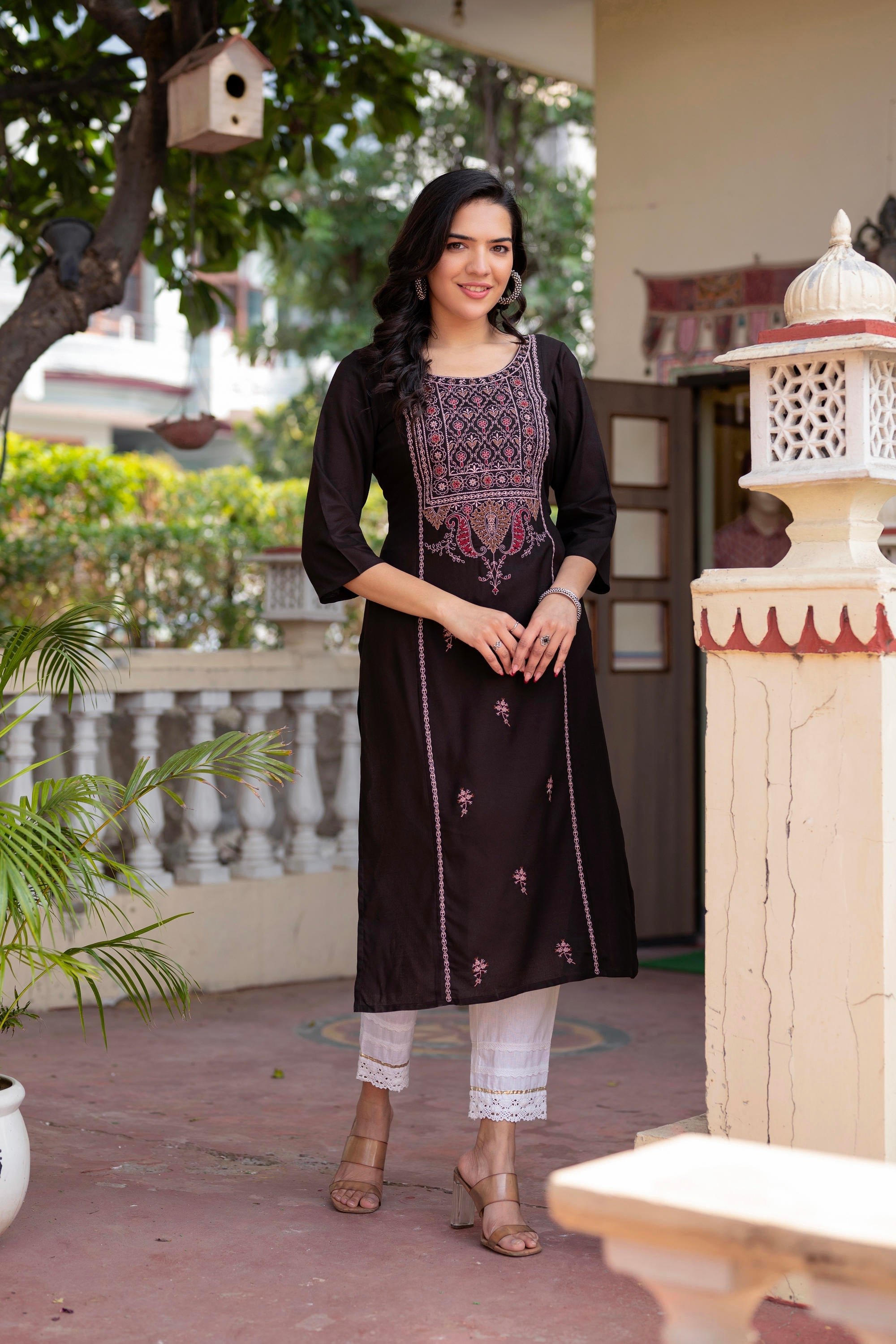 Juniper Dark Coffee Viscose Geometric Printed Kurta with Ethnic Motifs & Thread Work - Distacart