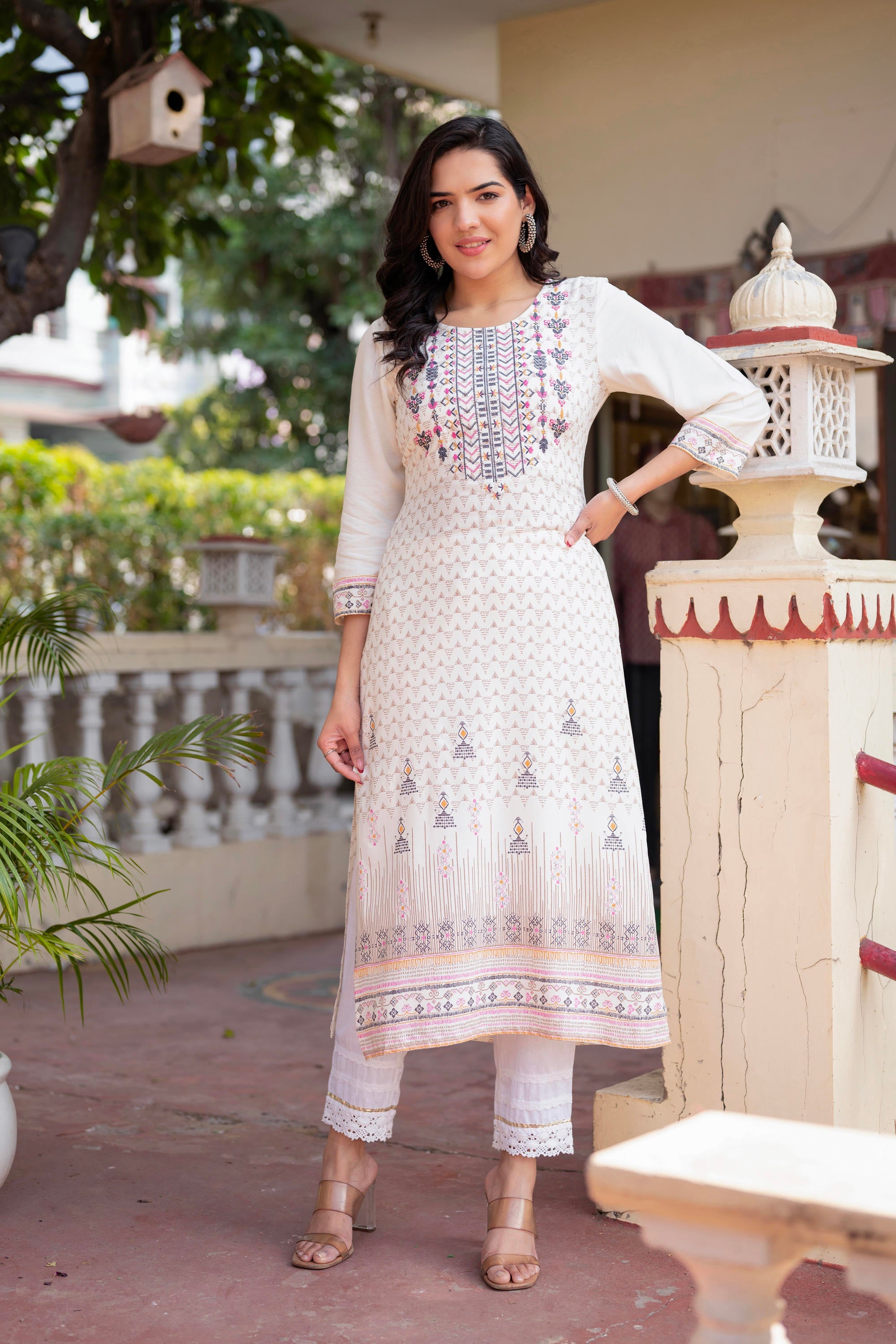 Juniper Off White Viscose Ethnic Motif Kurta With Thread Work - Distacart