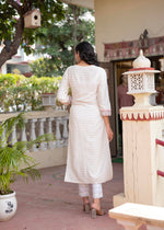 Thumbnail for Juniper Off White Viscose Ethnic Motif Kurta With Thread Work - Distacart