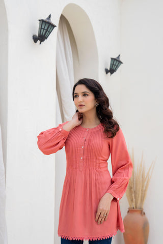 Juniper Coral Solid Viscose Tunic With Buttons & Lace - Distacart