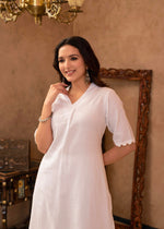 Thumbnail for Juniper White Cotton Linen Pleated Kurta-Pant Set with Cotton Lace Detailing - Distacart