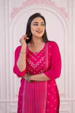 Thumbnail for Juniper Fuchsia Printed Viscose Straight Fit Kurta With Round Neck