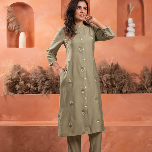 Juniper Olive embroiderd kurta and solid bottom with cotton lace and buttons - Distacart