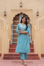 Thumbnail for Juniper Turquoise Solid Viscose Kurta & Pant Set With Thread Work & Lace - Distacart