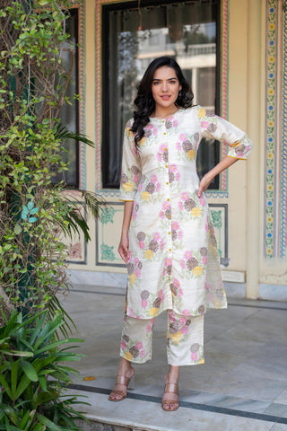Juniper Ivory Floral Viscose Kurta With Printed Cotton Pant & Button Details
