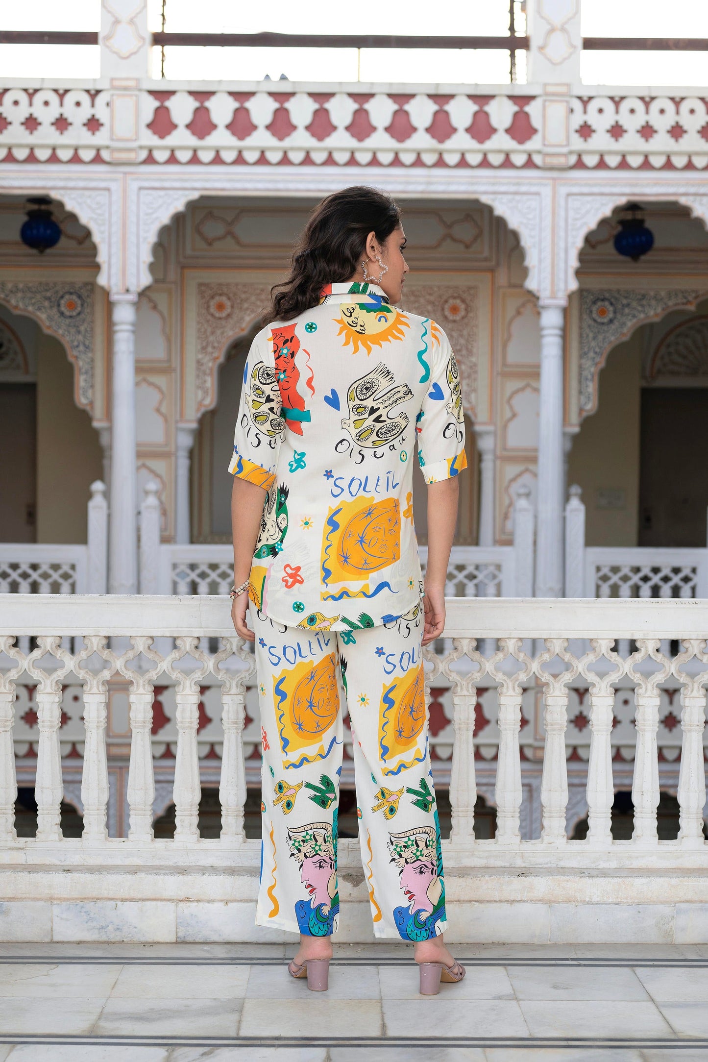 Juniper Multicolor Abstract Printed Co-Ord Set In White Base - Distacart