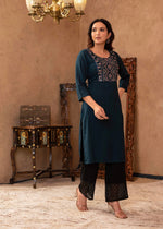 Thumbnail for Juniper Dark Green Straight Kurta With Geometric Embroidered Yoke - Distacart