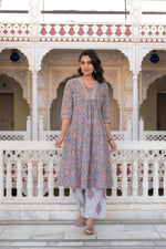 Thumbnail for Juniper Lavender Cotton Flared Kurta-Pant & Dupatta Set with Floral Print, Thread Work, Lace & Sequins - Distacart