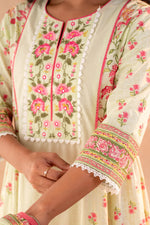 Thumbnail for Juniper Noor-e-Gul SageGreen Printed Kurta Pant And Dupatta Set - Distacart