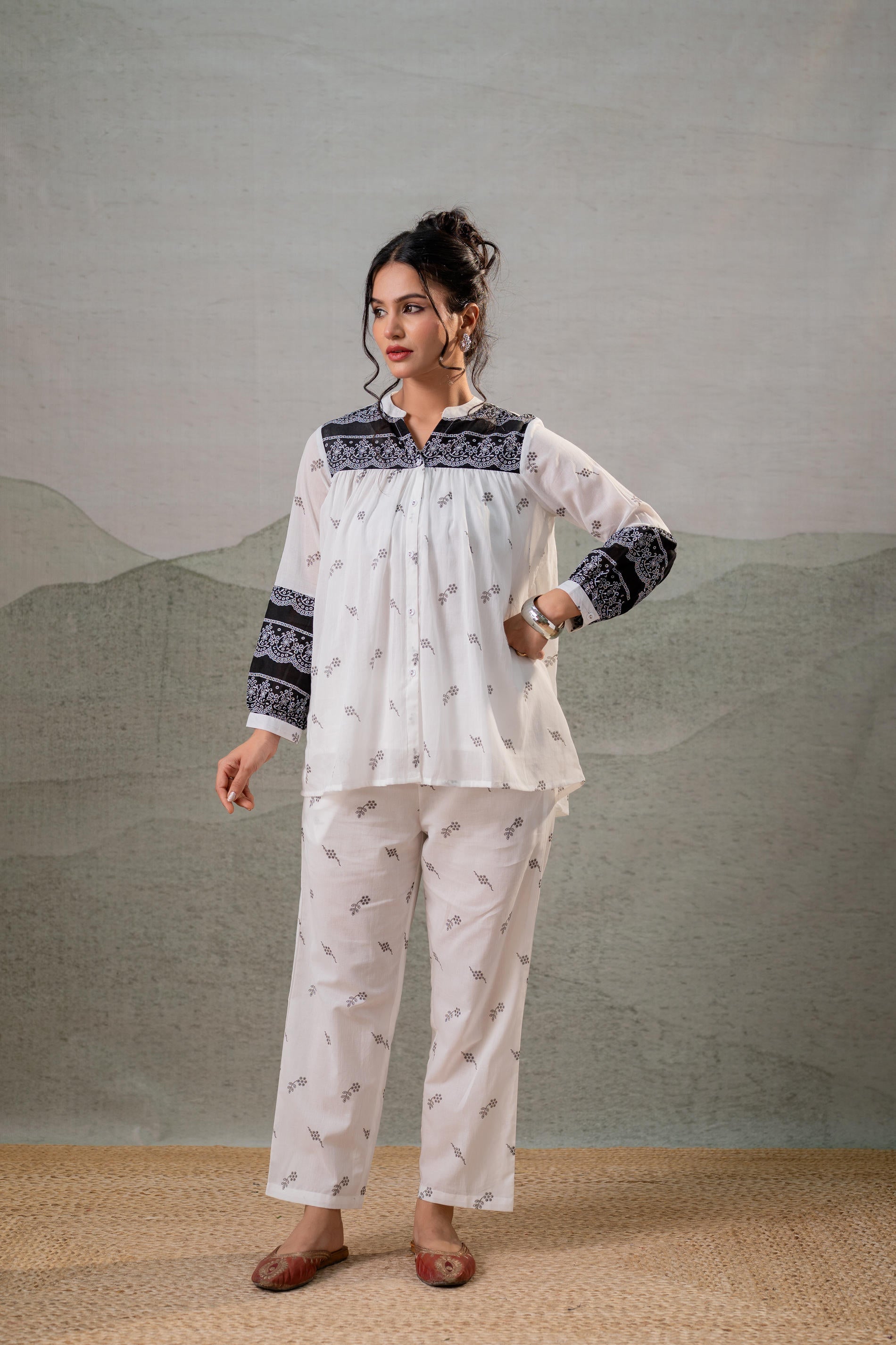 Juniper Ivory Kalaa Printed Tunic Set - Distacart