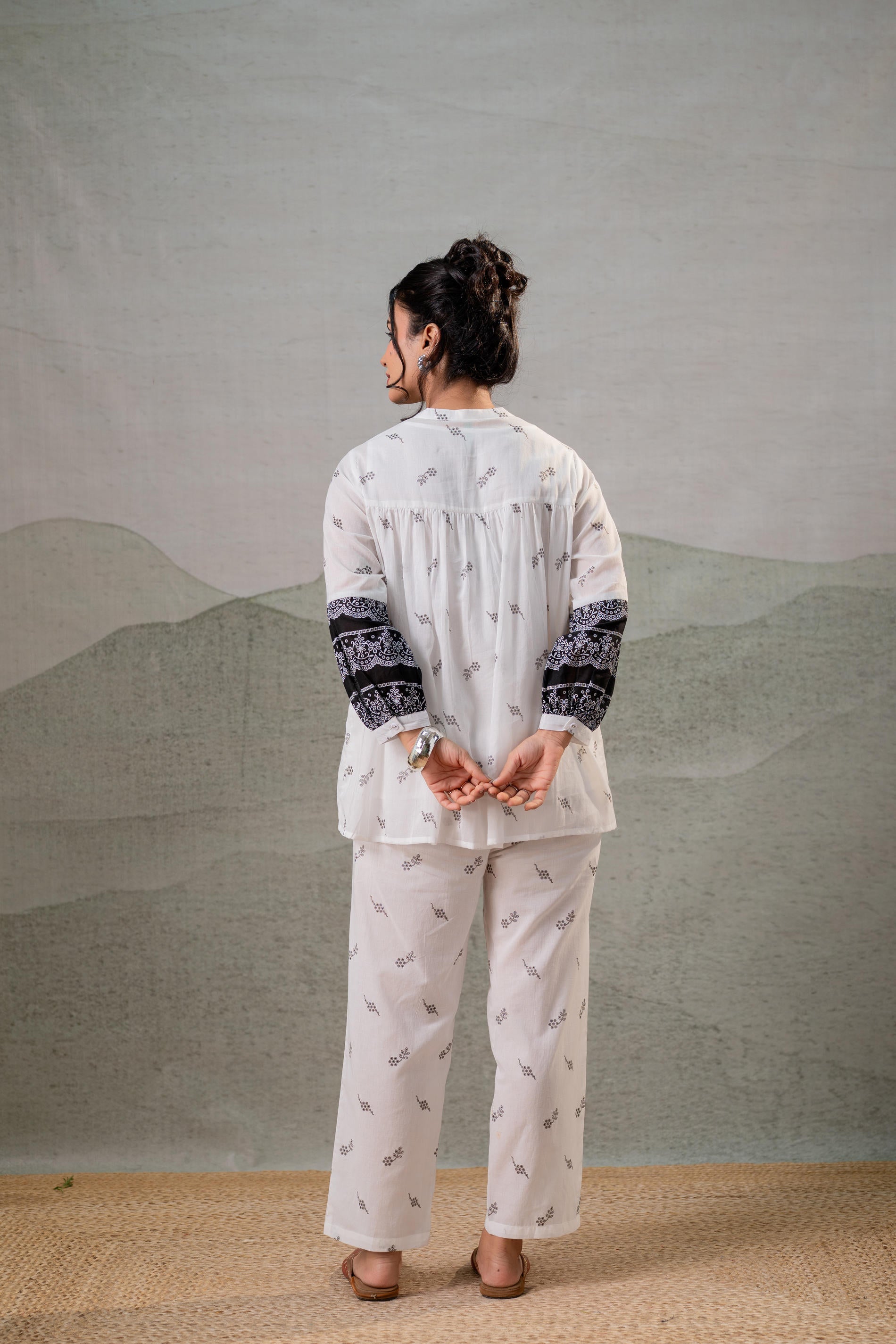 Juniper Ivory Kalaa Printed Tunic Set - Distacart