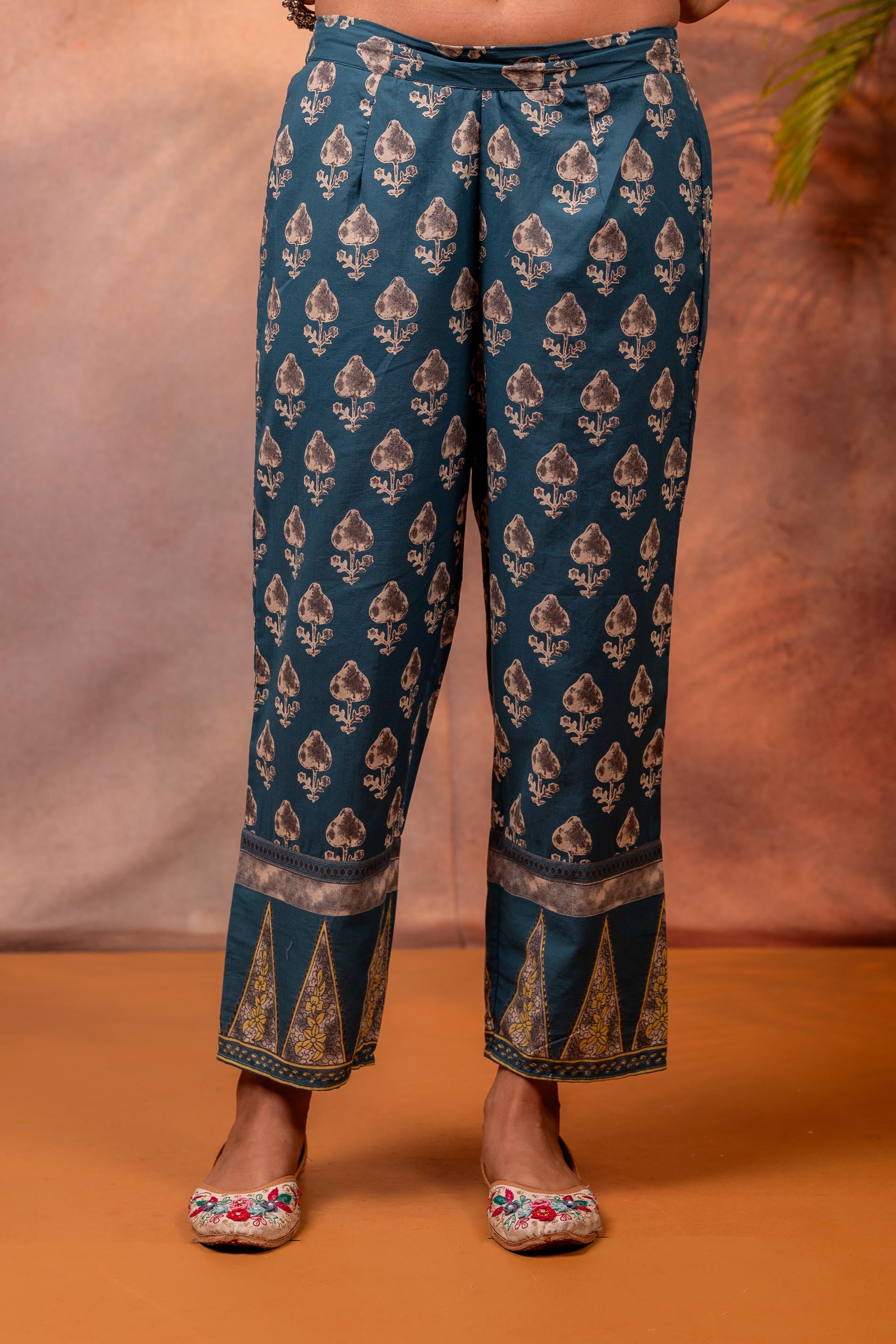 Juniper Rangrez TealGreen Ajrakh Co-ord Set - Distacart
