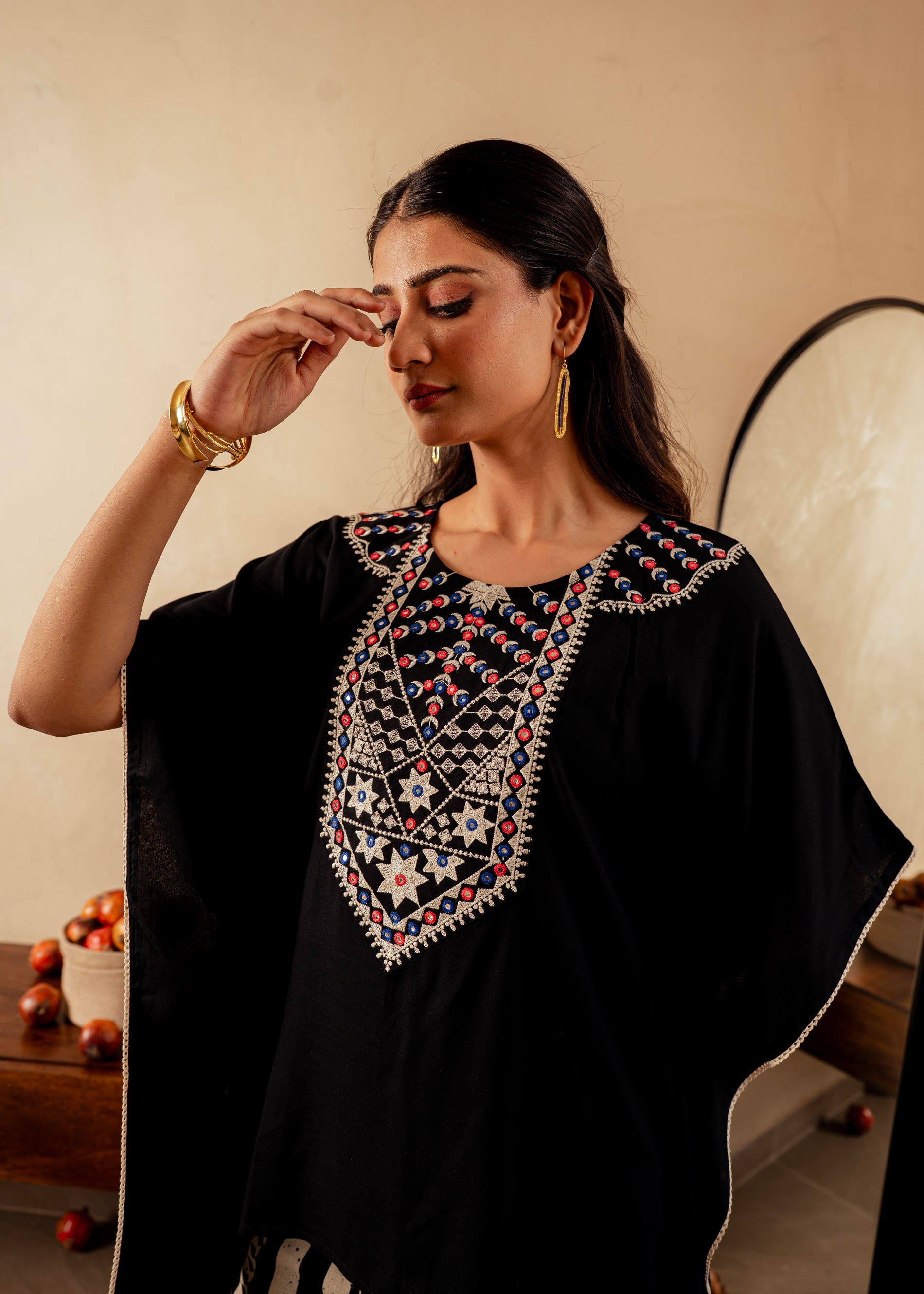 Juniper Black Solid Viscose Kaftan And Pants Co-Ord Set With Mirror And Thread Work