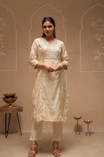 Thumbnail for Juniper White Floral Viscose Kurta And Pants Set With Mirror And Thread Work - Distacart