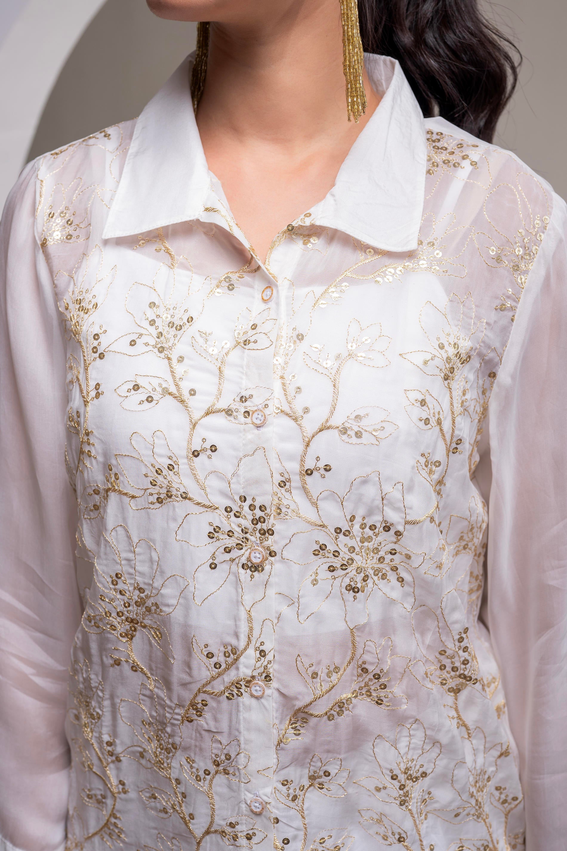 Juniper Viscose Off White Embroidered Shirt, Cami & Pant Co-Ord Set With Zari Work