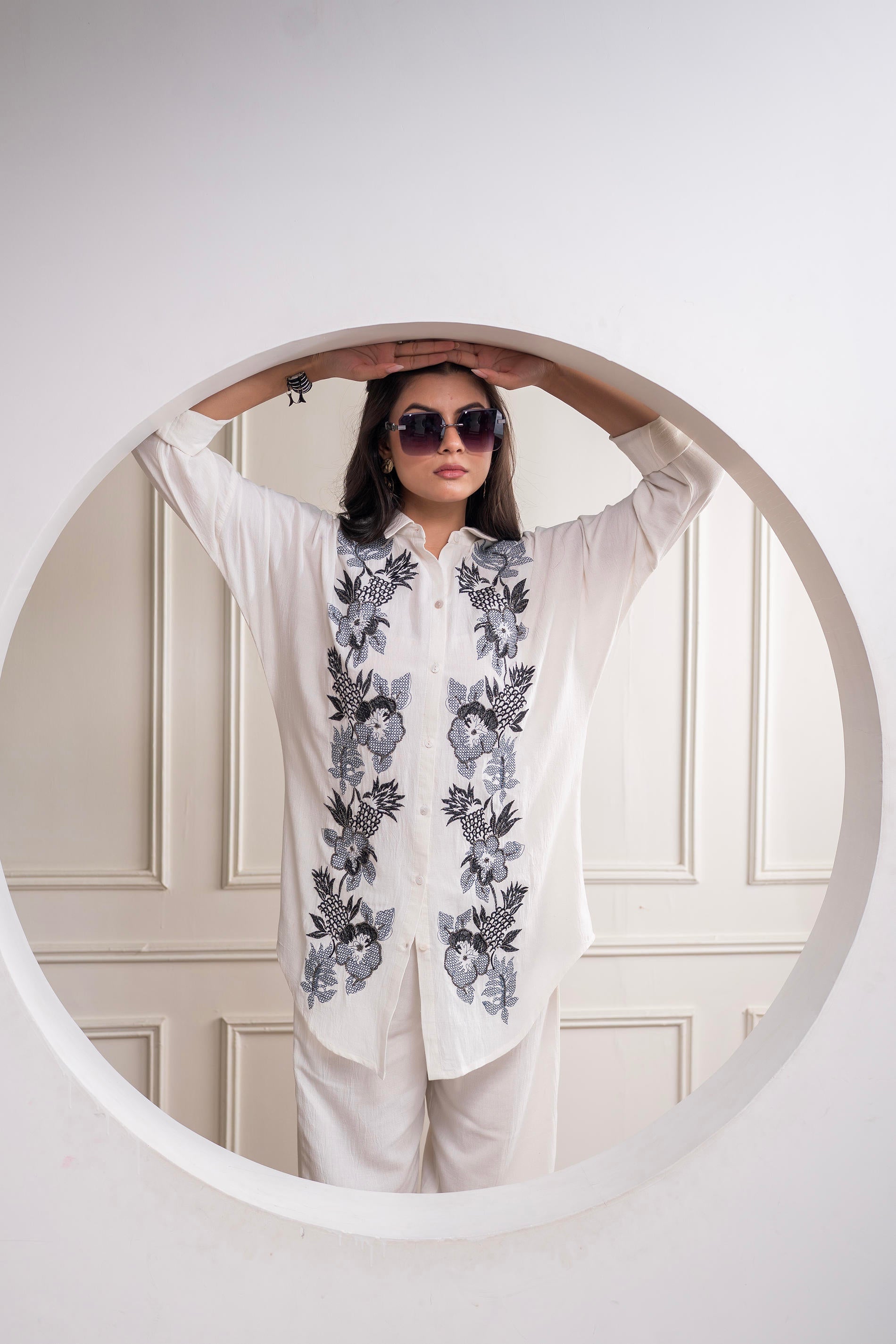 Juniper Viscose Linen Off White Embroidered Shirt And Pant Co-Ord Set With Thread Work