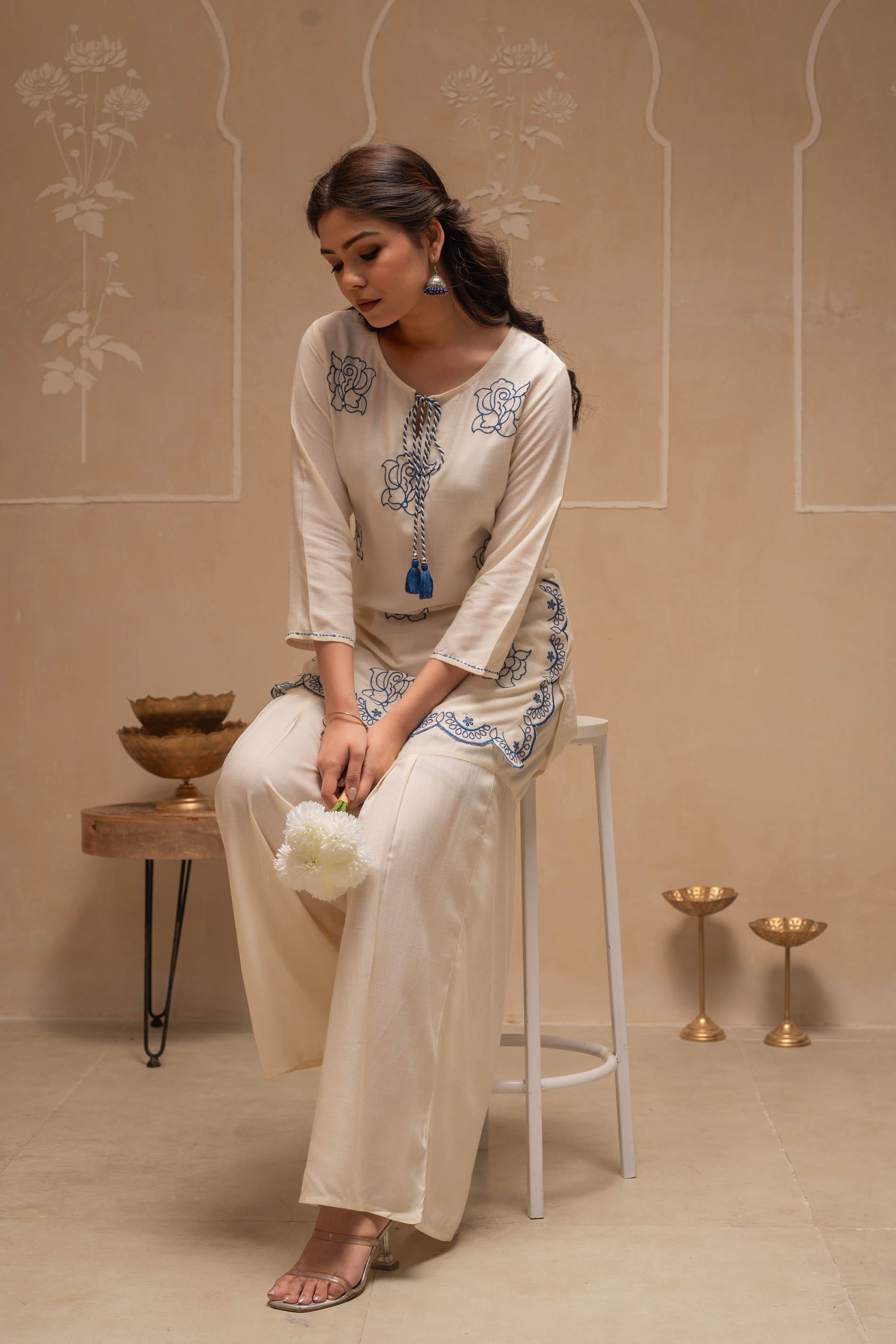 Juniper Off White Solid Viscose Tunic And Pants Co-Ord Set With Thread Work And Sequence