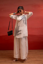 Thumbnail for Juniper Off-White Leaf Printed Co-Ord Set With Collared Tunic & Wide-Leg Pant