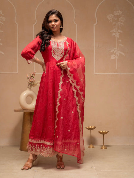 Juniper Red Floral Viscose Kurta, Pants And Dupatta Set With Mirror, Thread Work And Sequence