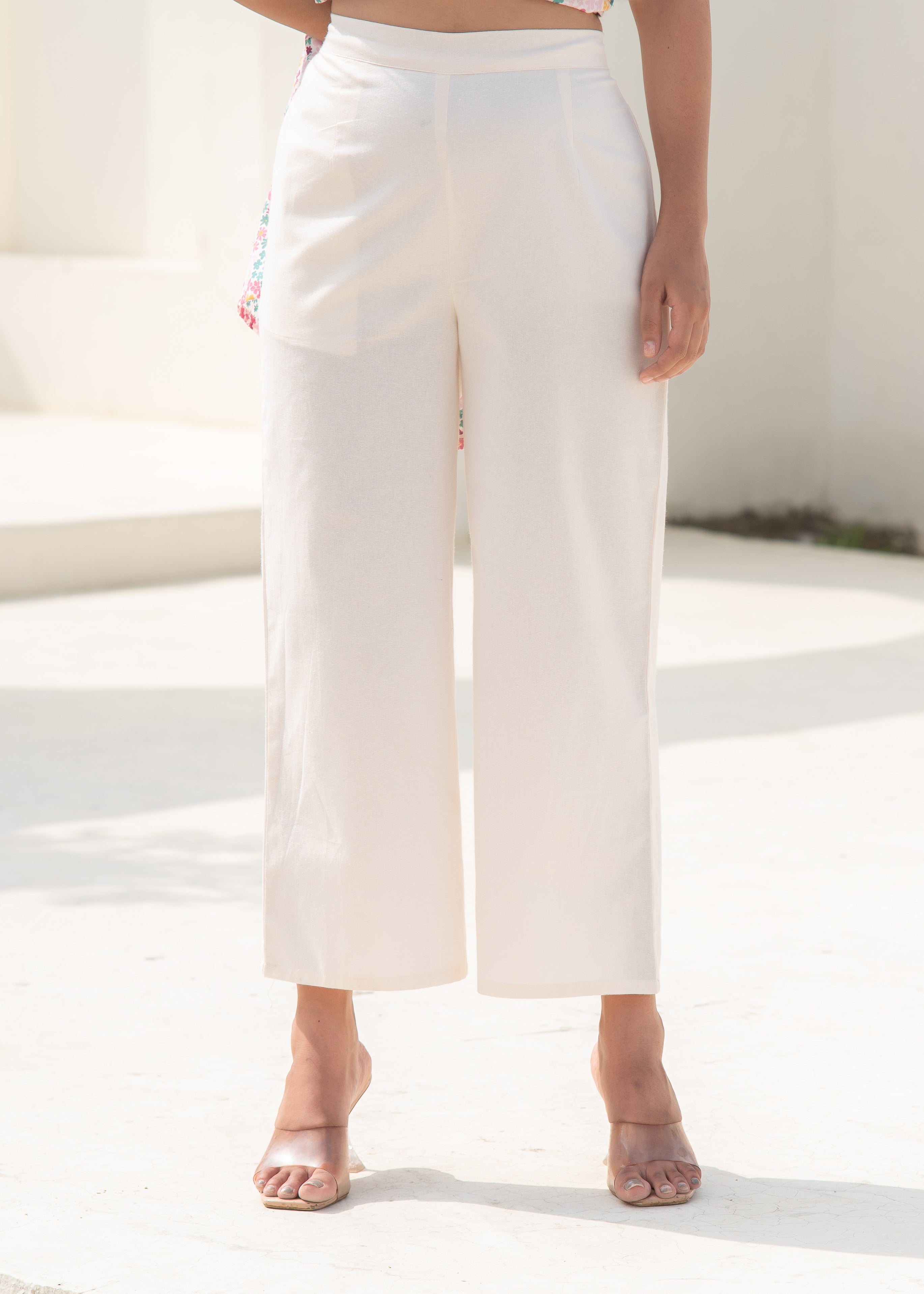 Juniper Women'S Off White Solid Straight Cotton Pant With Pocket