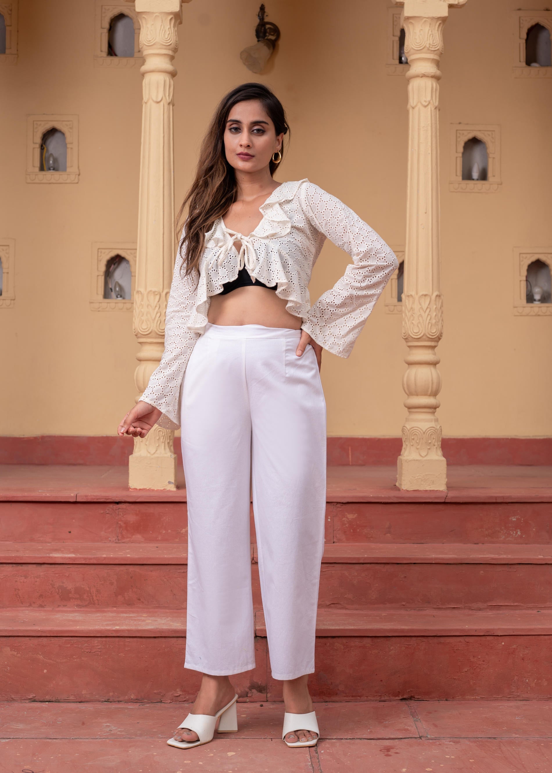 Juniper Women'S White Solid Straight Cotton Pant With Pocket